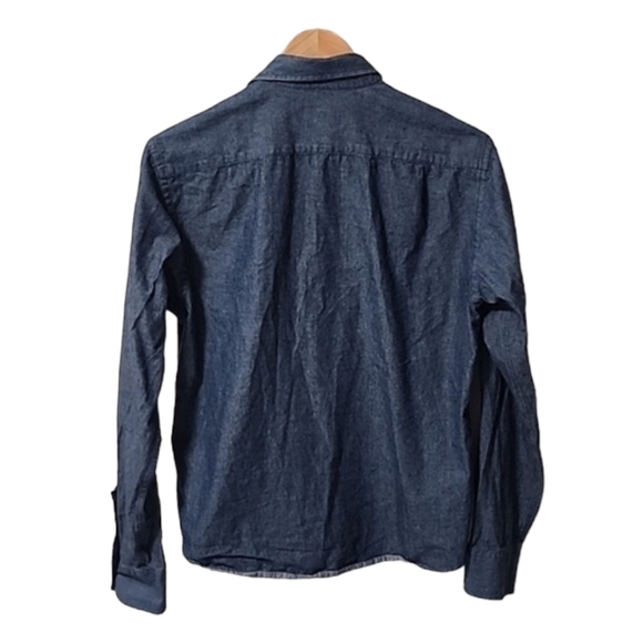 UNTUCKit Chambray Denim Button Down Shirt S M Jeans - Picture 5 of 11